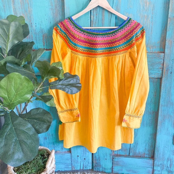 Mexican Embroidered Jalisco Blouse - Picture 3 of 4